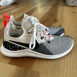 Nike Black and White Sneakers